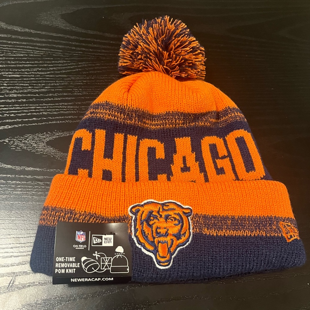New Era NFL Chicago Bears Knit Beanie with Pom Pom NWT Orange and Black